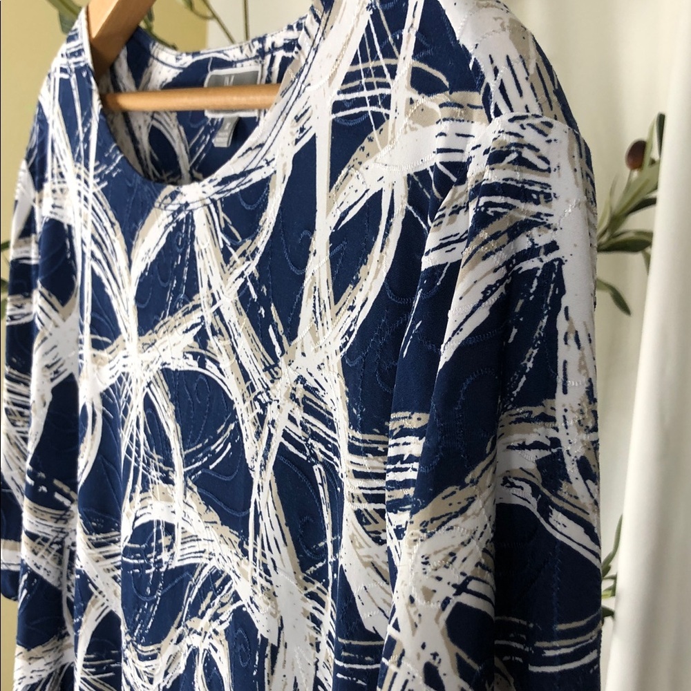 JM Collection Navy and White Circle Print Top Sz 1X (V1) - Picture 4 of 8